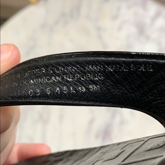 TORY BURCH  black patent Thora sandals - Picture 4 of 5